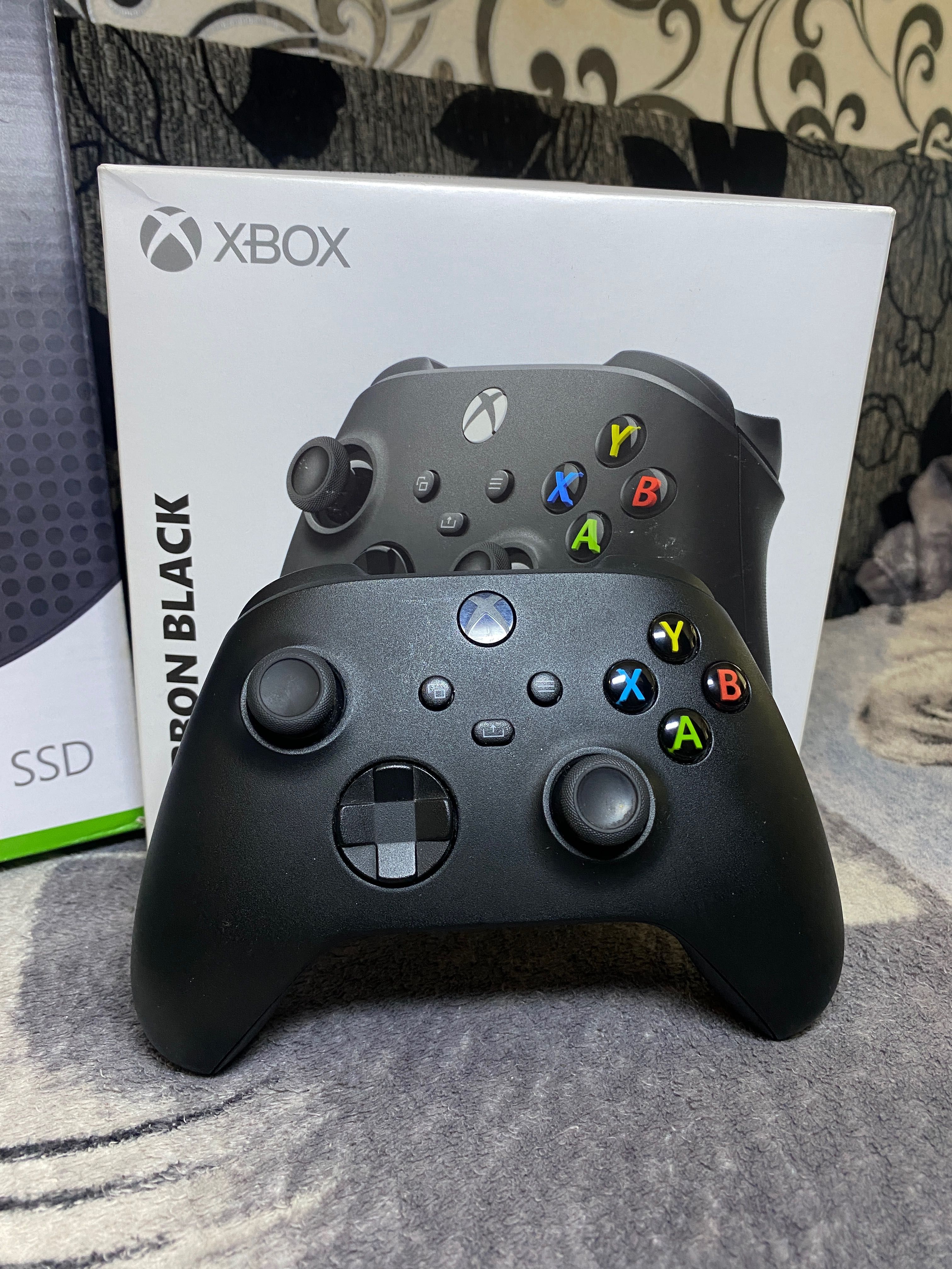 Продам Xbox s (512gb)