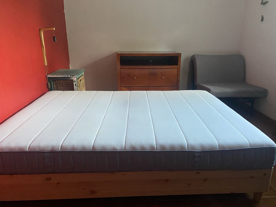 Conjunto estrado + colchão