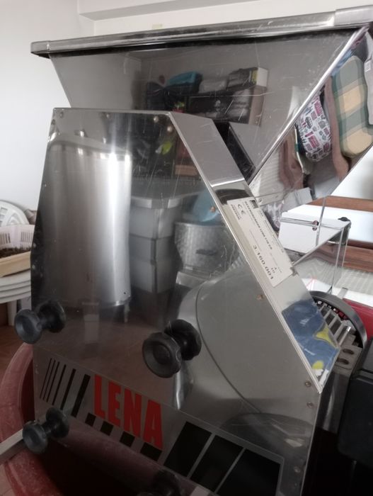 Esmagador/desemgaçador de uvas Lena 218 CR