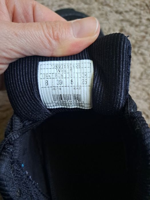 Кросовки кросівки Brooks р 39