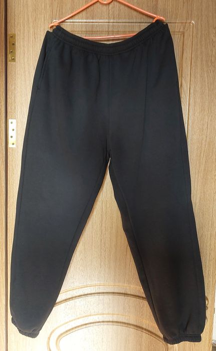 Штаны чёрные XL.
