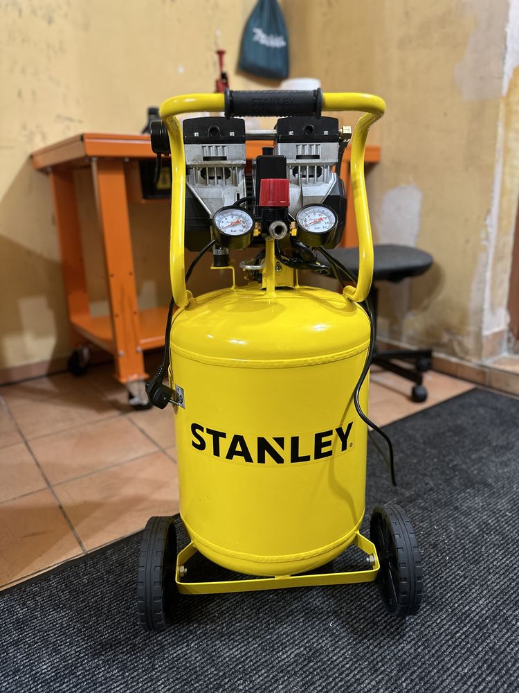 Kompresor Stanley 50L cichy jak nowy