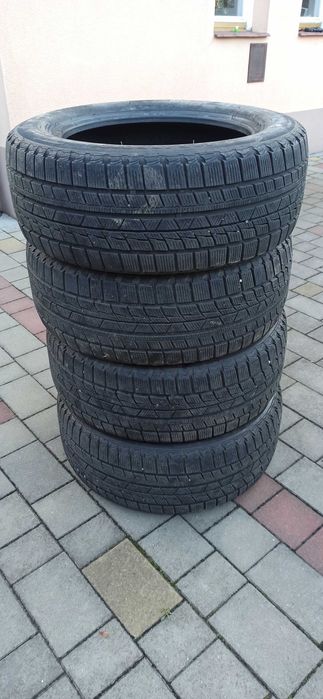 Opony zimowe Firemax 225/55 R16