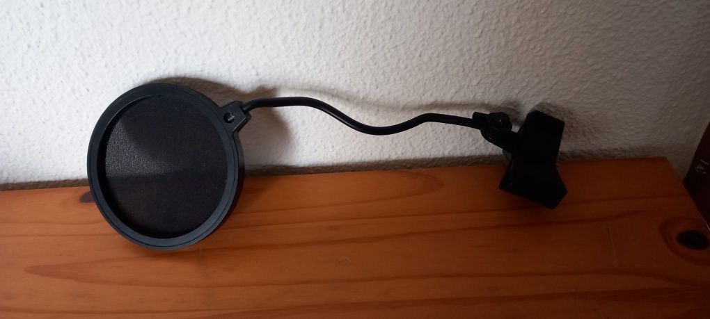 Microfone condensador + Rode Perche Boompole + pop filter