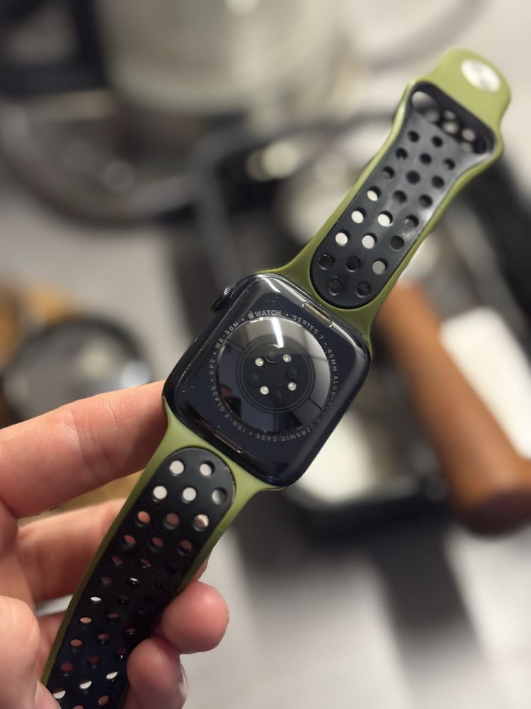 Apple Watch Series 7, wersja 45mm AKTUALNE