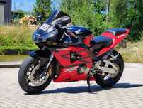 Honda 954 rok 2002
