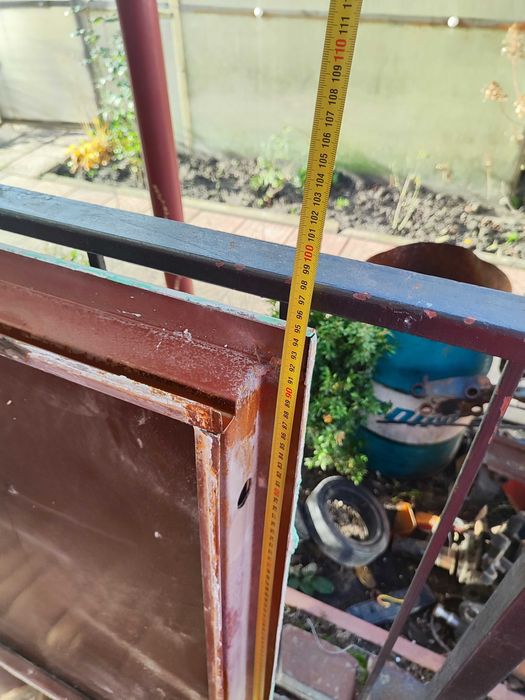 Продам металеві вхідні двері