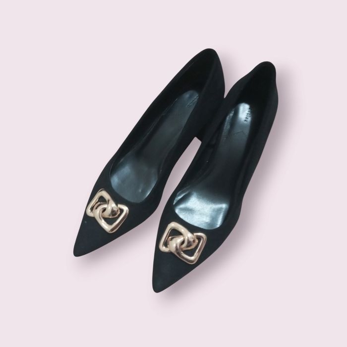 Sapatos de Salto Alto em Camurça – Novos e Super Elegantes (T39)