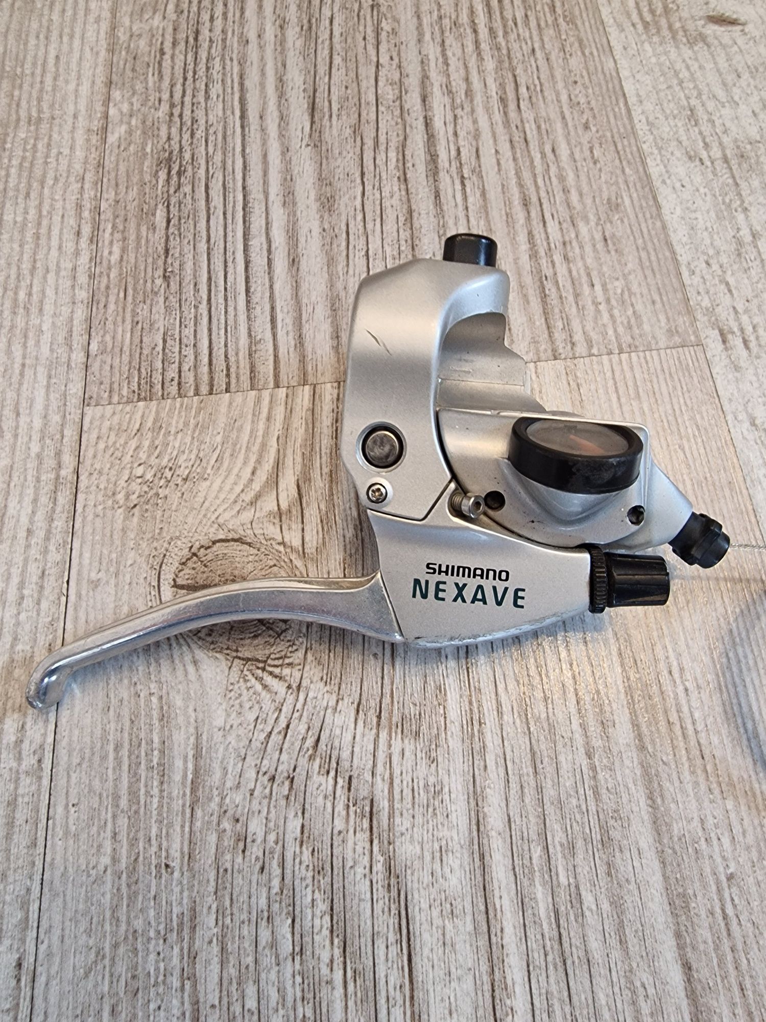 Klamkomanetki Shimano Nexave ST-T300 7s