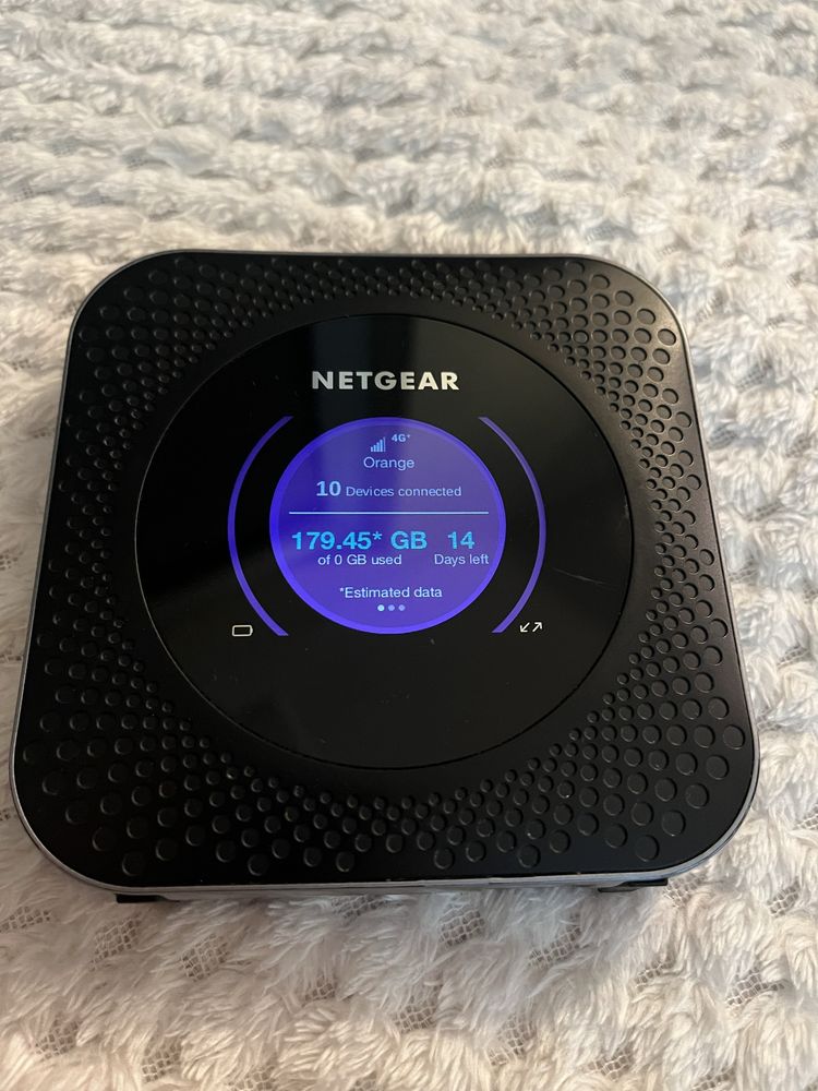 Router Netgear Nighthawk M1