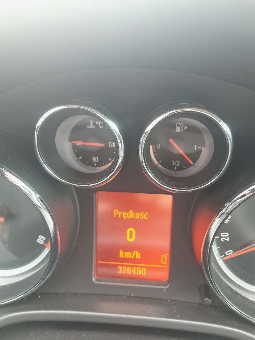 Opel Insignia 2.0cdti ecoflex 130KM 2011r.
