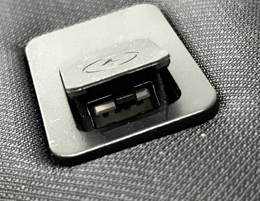BLAUPUNKT plecak na laptopa 15.6 15,6 CONNECTED Z usb PREZENT