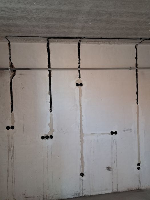 Послуги електрика, електрик, Луцьк електрик. Діодна стрічка. Розетки