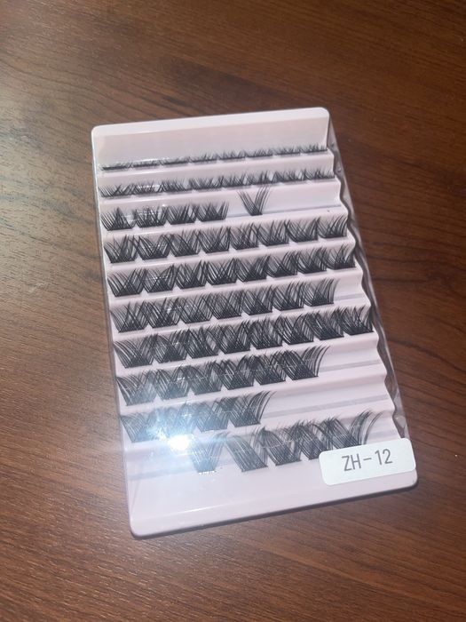 Накладні вії без клею