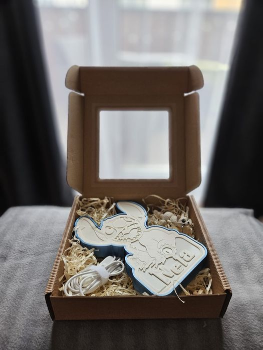 Personalizowana lampka nocna – STITCH z imieniem