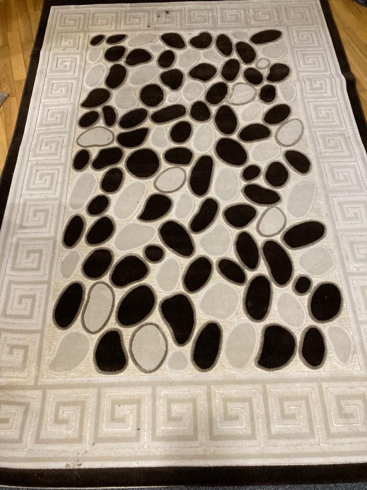 Килим білий якісний