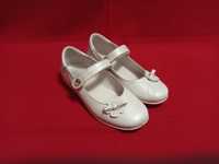 Мештики туфлі для дівчинки розмір 30 білі