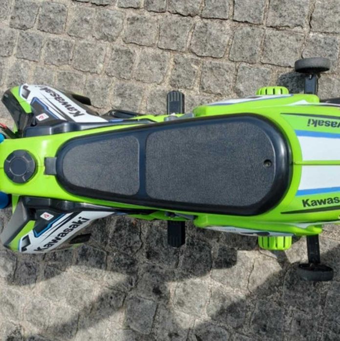 Moto de criança a bateria