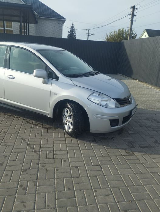 Продам Nissan Tiida