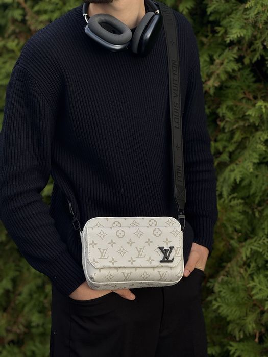 Сумка Louis Vuitton белая мужская черная барсетка LV шкіряна Луи Витон