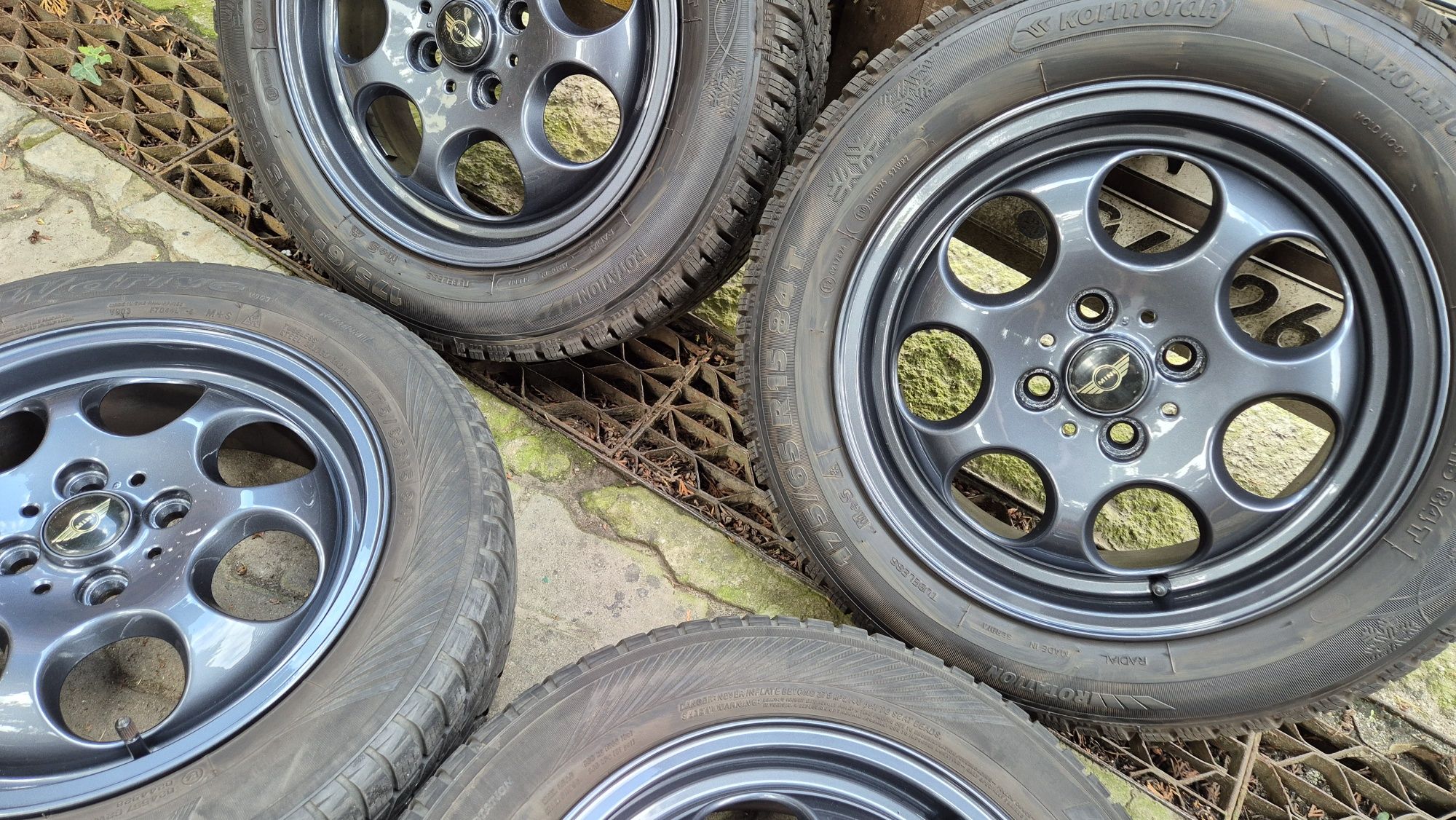 Oryginalne Felgi Mini R50 4x100 15 Cali Opony