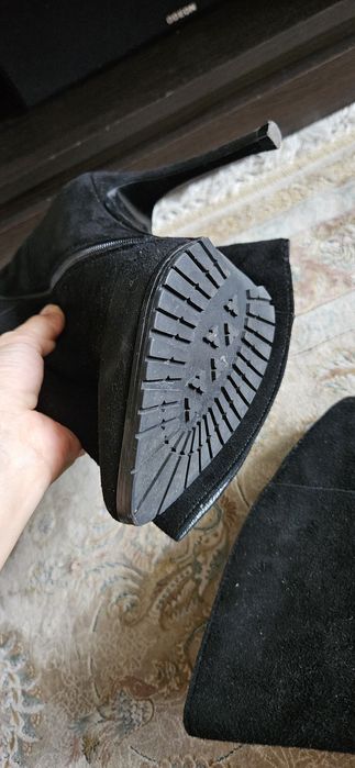 Замшеві ботфорди 37 розмір Італія