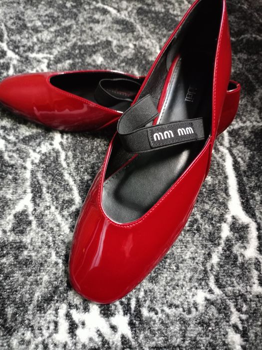 Балетки лакові 40р