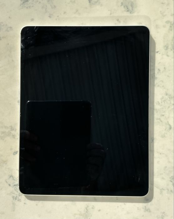 Ipad 12,9 - 4a geração + celullar