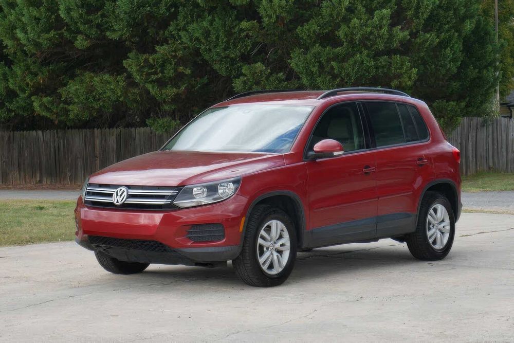 Volkswagen Tiguan SEL      2016