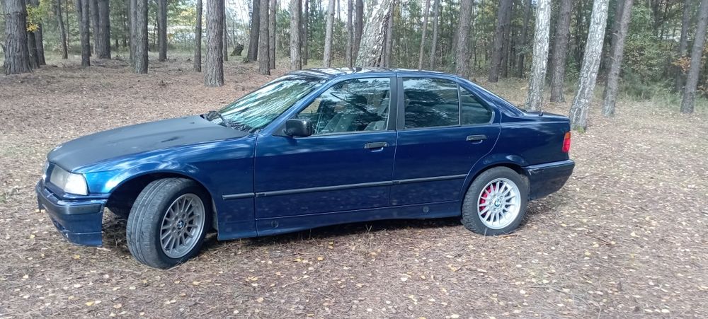 Продам BMW E36 1.8benz