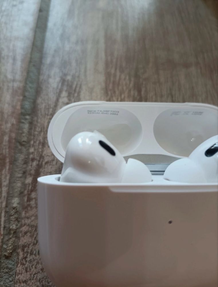 Apple AirPods Pro 2