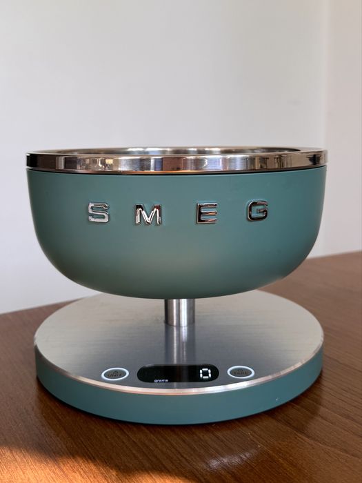 Cyfrowa waga kuchenna SMEG szmaragdowa turkusowa KSC01EGMWW