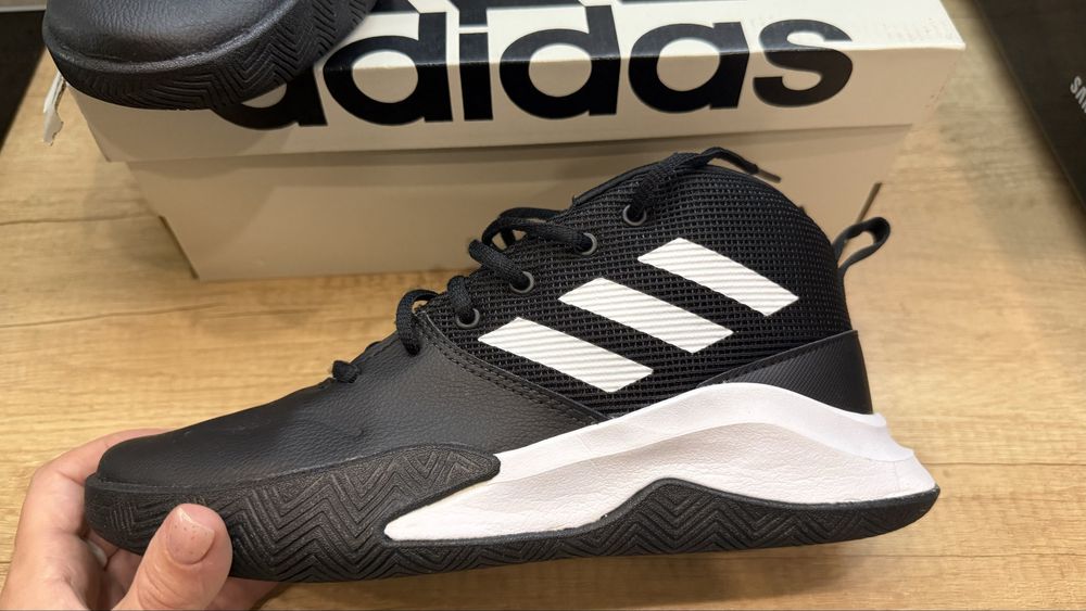 Ботинки Adidas р.37