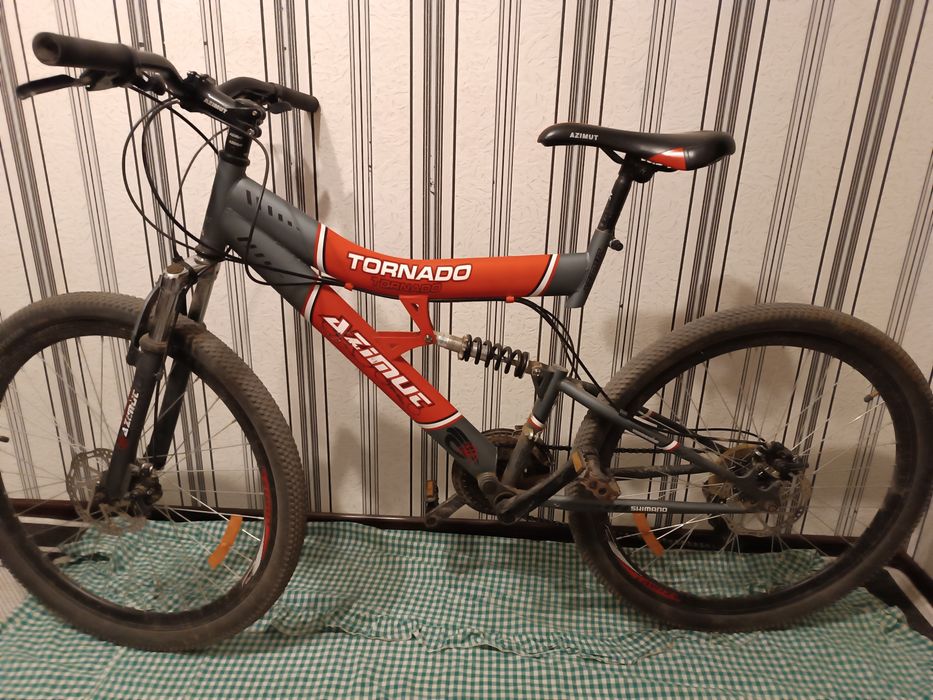 Продам велосипед на 26 колесах