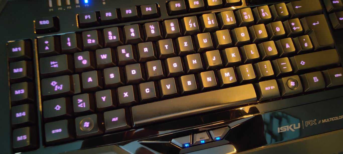 Zadbana klawiatura gamingowa ROCCAT ISKU FX MULTICOLOR - 100% sprawna