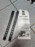 Cintas para cadeira Hamax de criança.