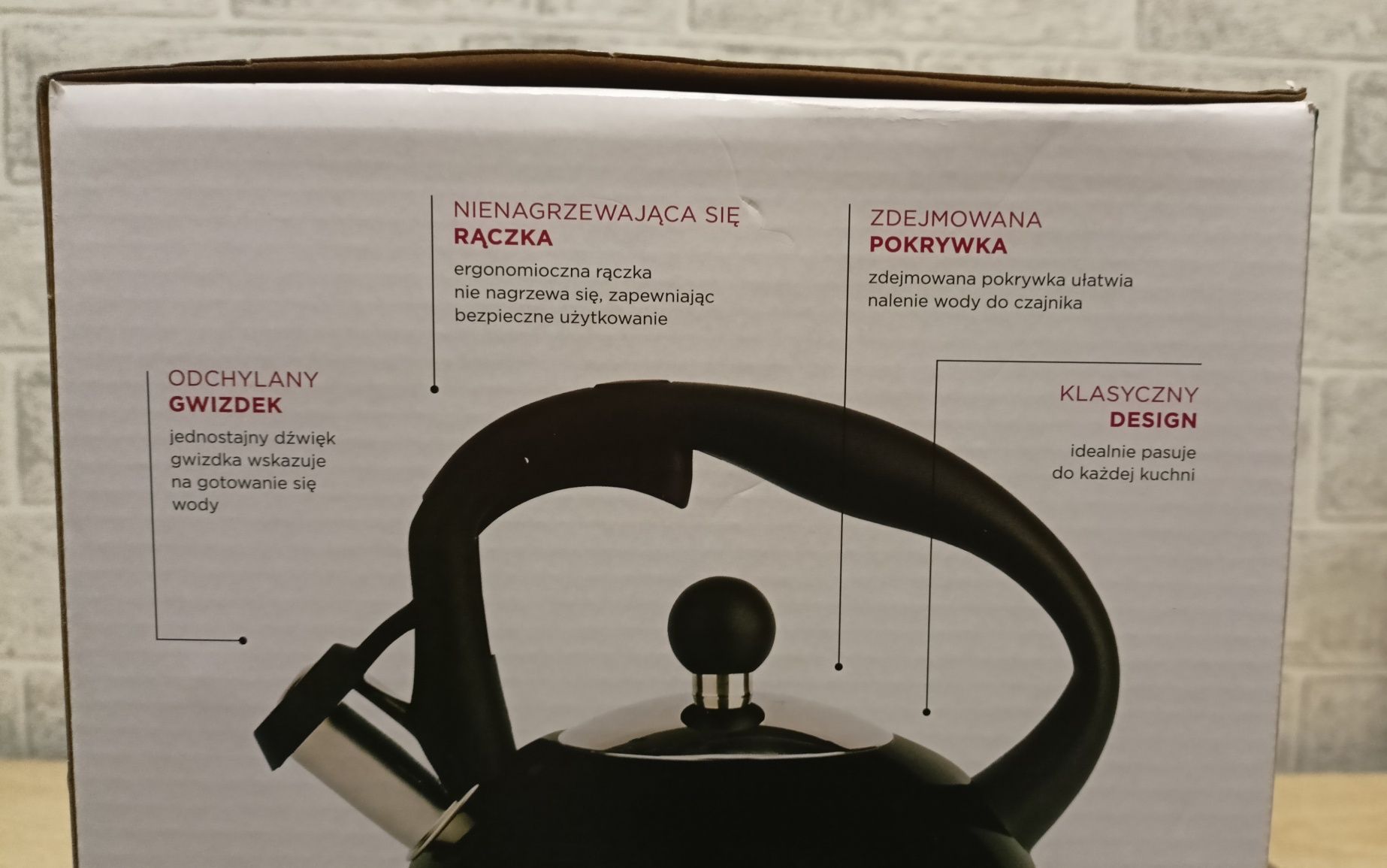Nowy Czajnik z gwizdkiem 2.5 l czarny