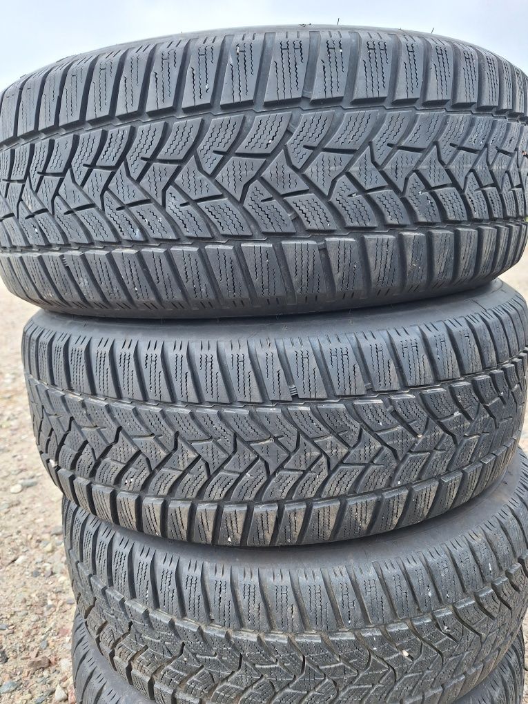 Opony zimowe Dunlop Winter Sport 5  215 60 r16