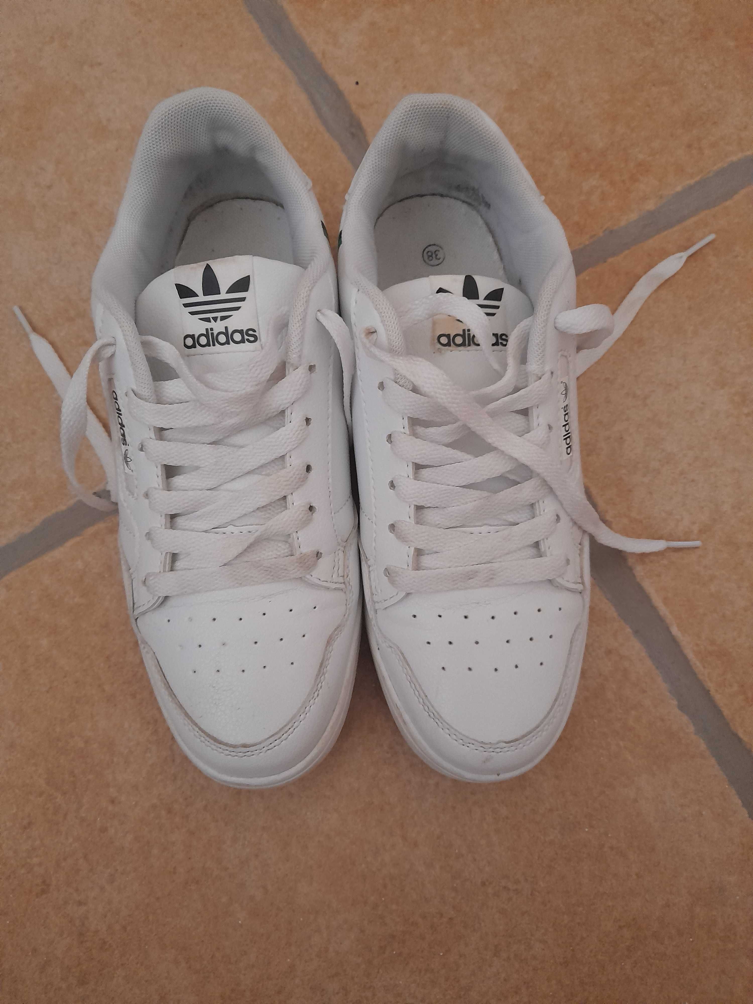 Ténis adidas novos