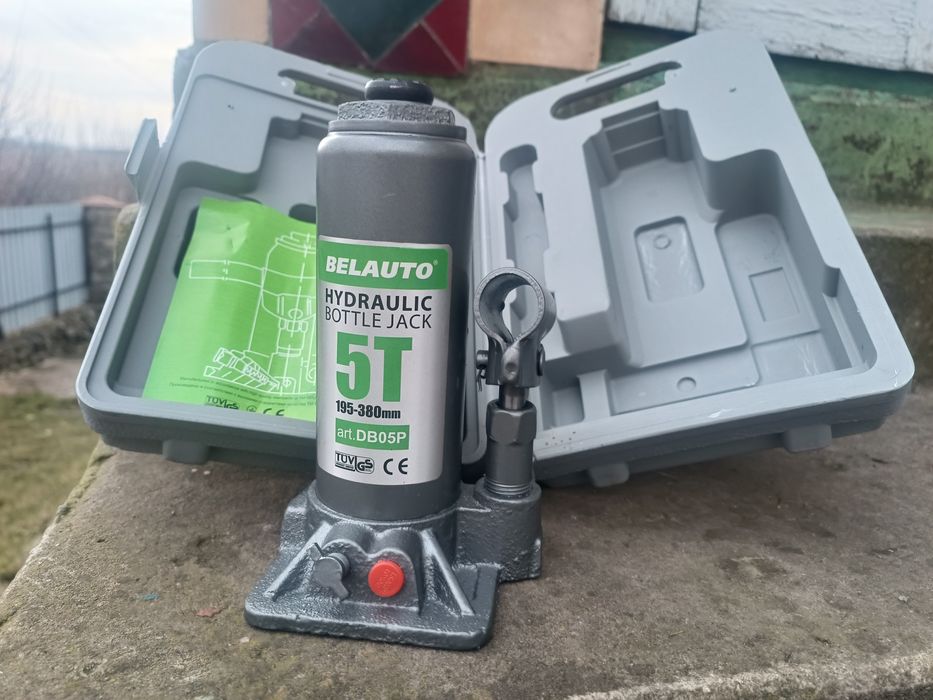 Домкрат бутилка гідравлічний (супер ціна ); 5 Тон .