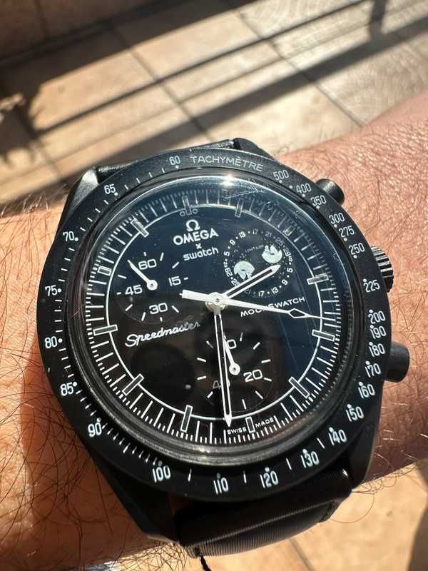 Omega x Swatch Snoopy SO33B700 Kolekcjonerski Model Czarnym Księżycem