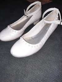 Buty dziewczęce 36 białe