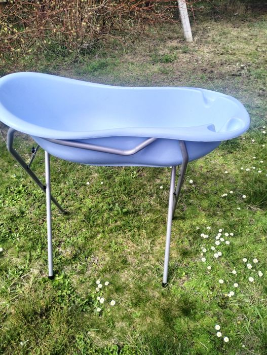 Wanienka duża że stojakiem