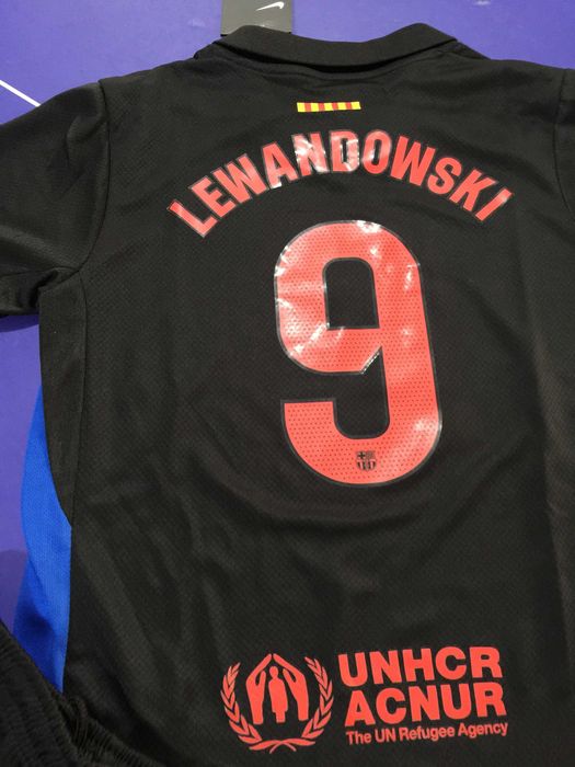 Strój dziecięcy #9 Lewandowski FC Barcelona wyjazdowa R.26