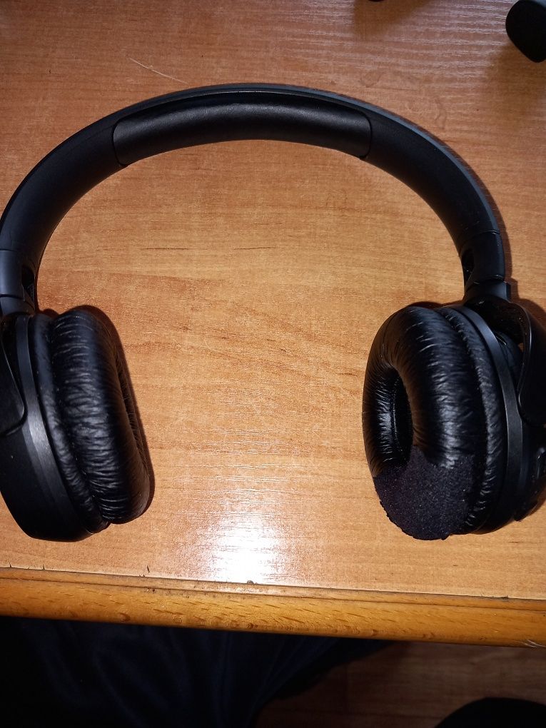 Sprzedam słuchawki nauszne jbl tune510BT