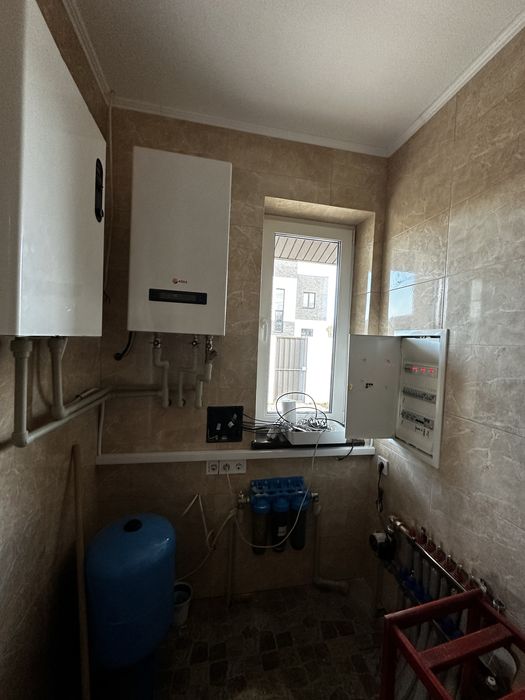 Будинок з Ремонтом та меблями в Бучі, район нової забудови