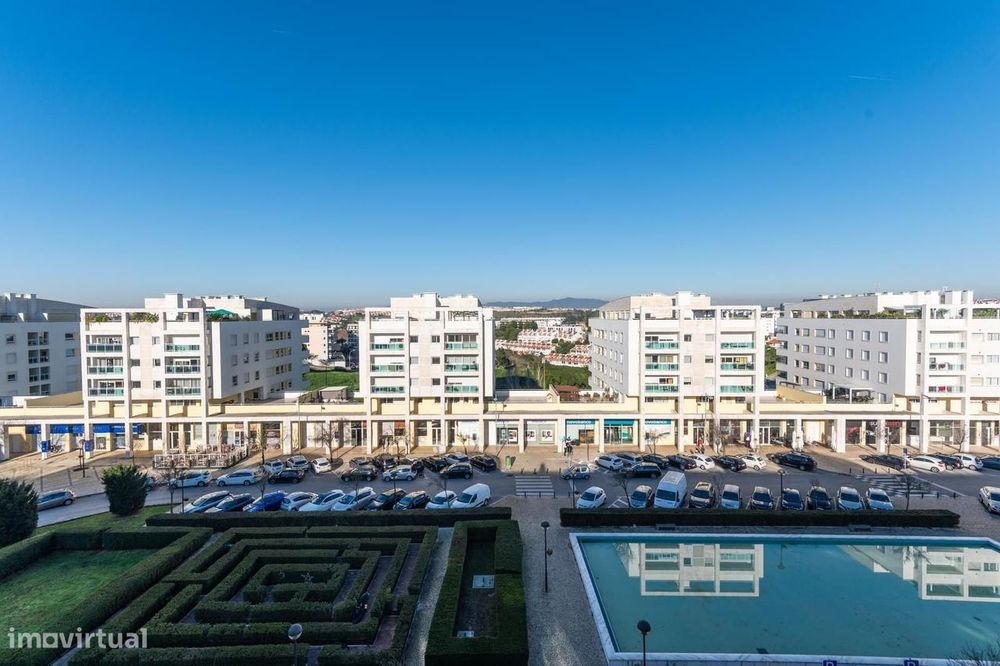Apartamento T3 com vista, Fórum Oeiras, Oeiras