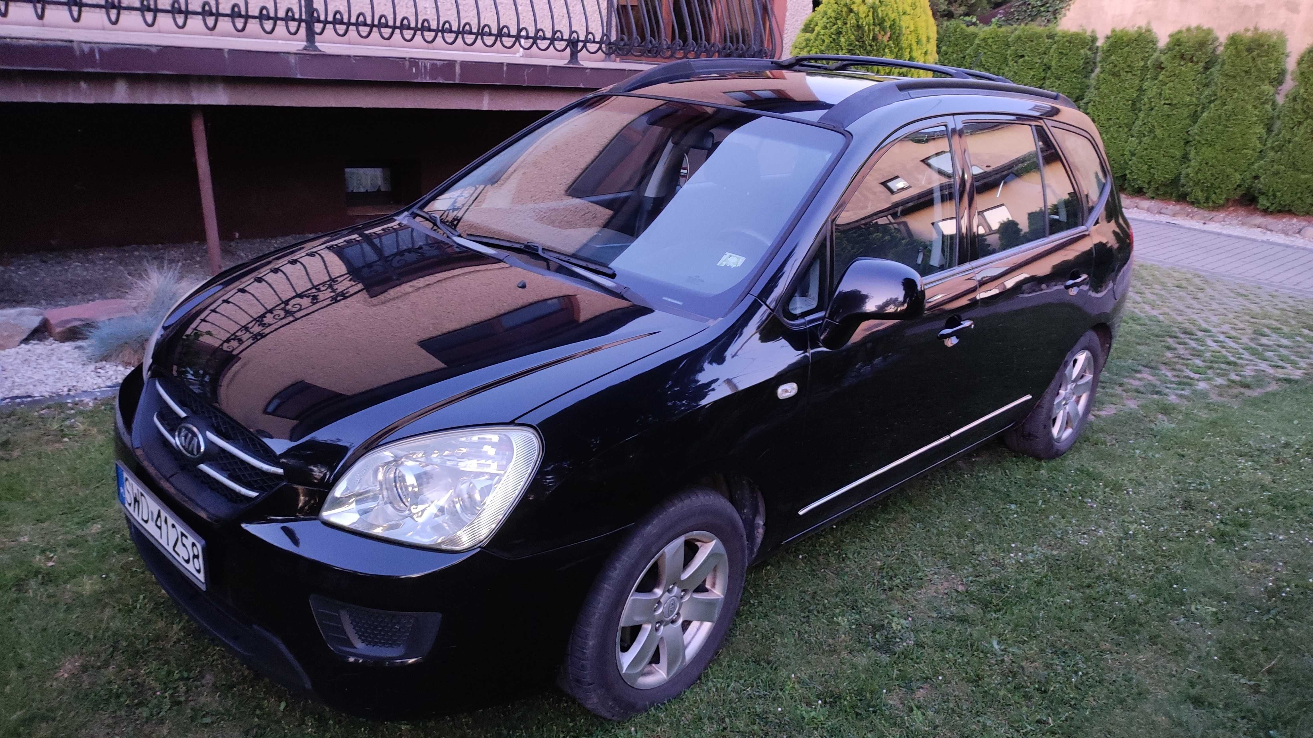 Kia Carens  2.0 benz + LPG