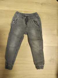 Spodnie jeansy joggery Reserved 120 szare 51015 zielone 110