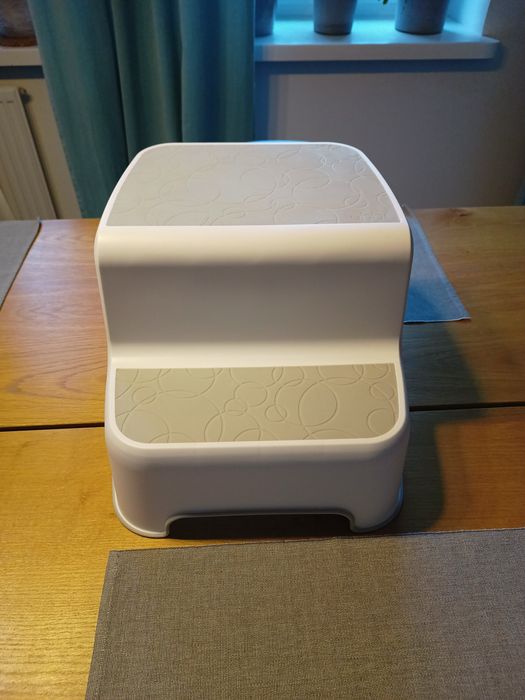 Sprzedam podest/stopień antypoślizgowy UBBI dla dziecka